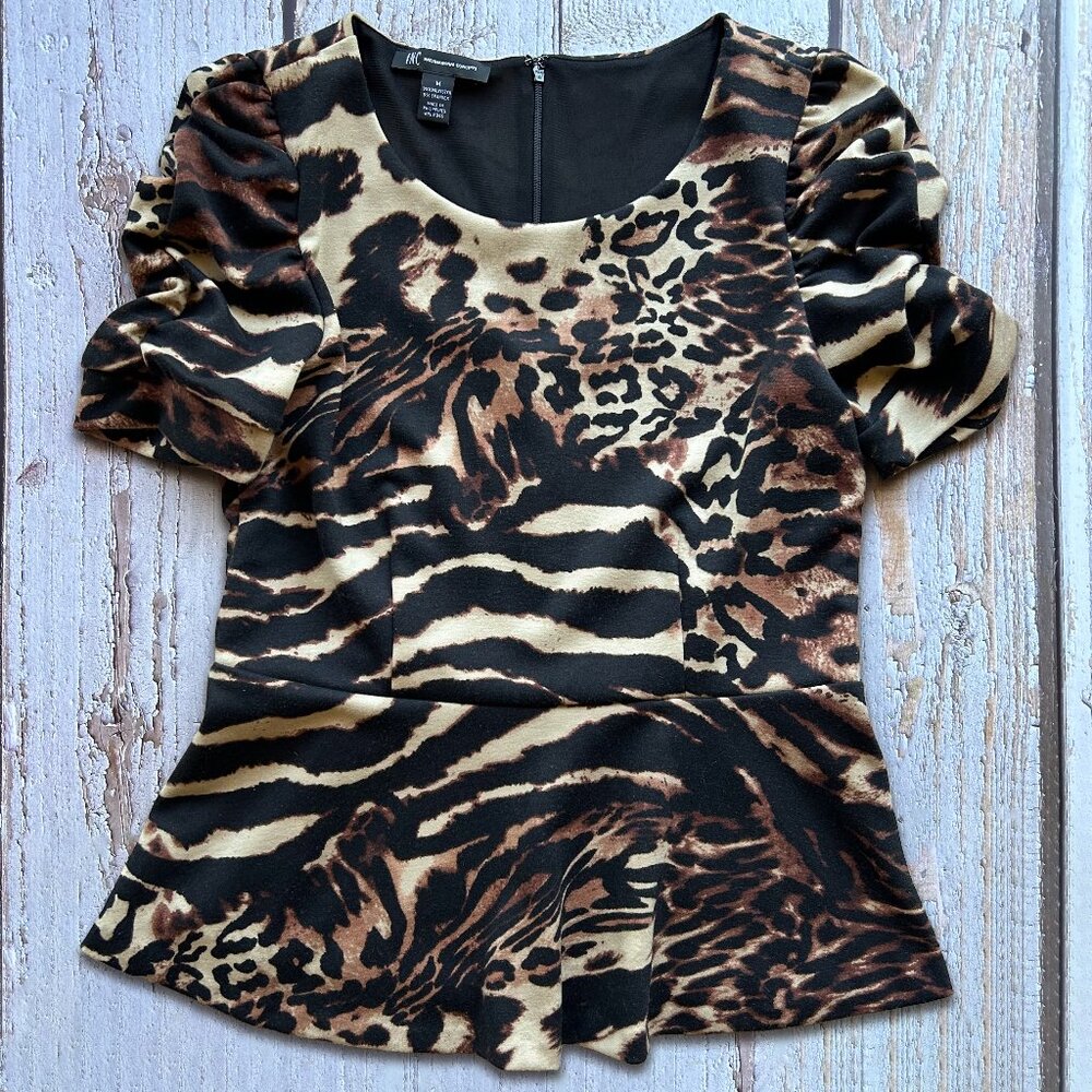 INC International Concepts Short Puff Sleeve Animal Print Top 🐆😍